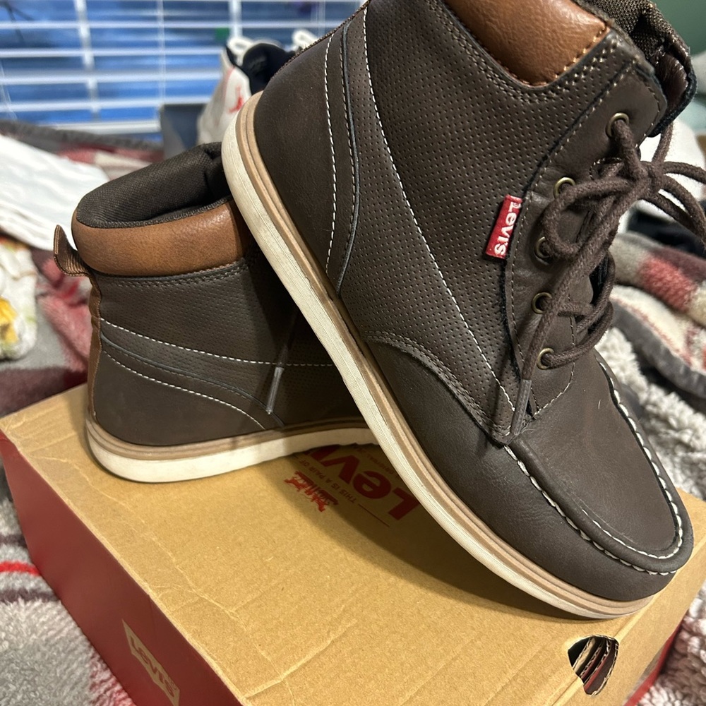 Big kids levis boots - Picture 2 of 4
